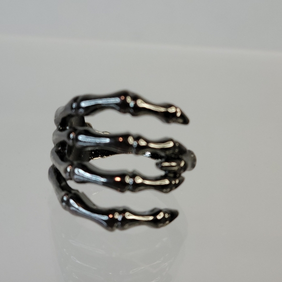 Silver Metal Claw Ring Size 9.5 - Picture 12 of 12